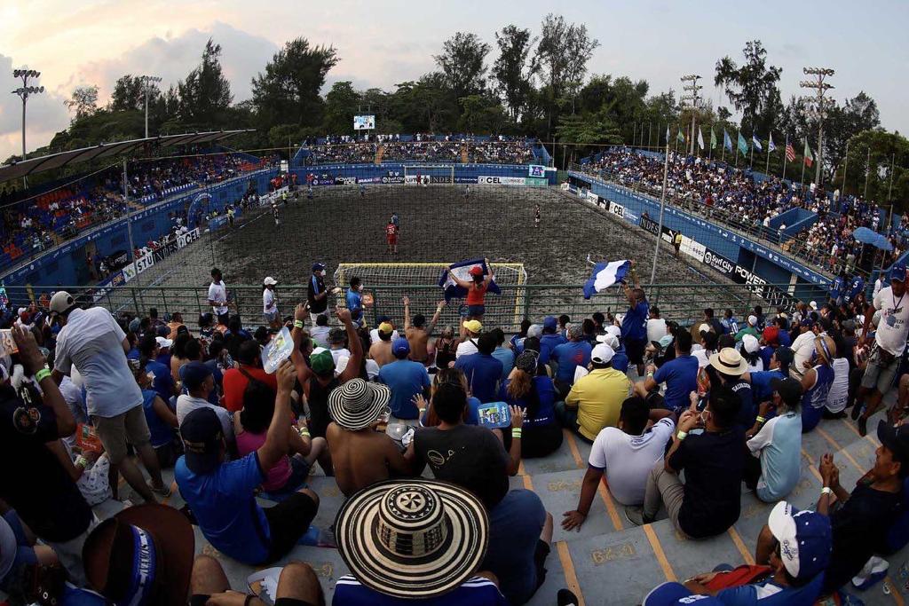 El Salvador Beach Soccer Cup es nominado a Evento del Año Instituto